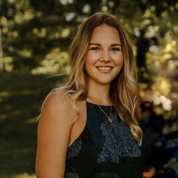 Meet your Posher, Kristina - Picture 1 of 1